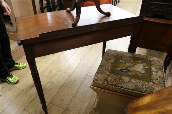 Writing table W. 106cm